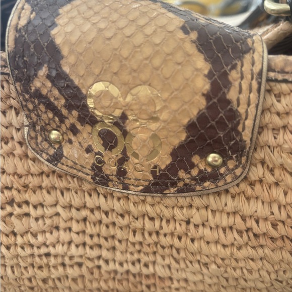 Stylish Coach Snake Skin Woven Handbag - Picture 3 of 8